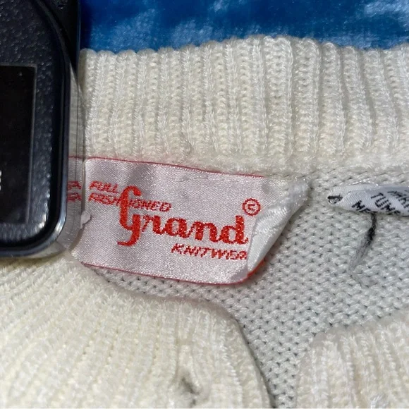 VINTAGE GIRLS LARGE 6X CARDIGAN BUTTON SWEATER - Picture 6 of 10